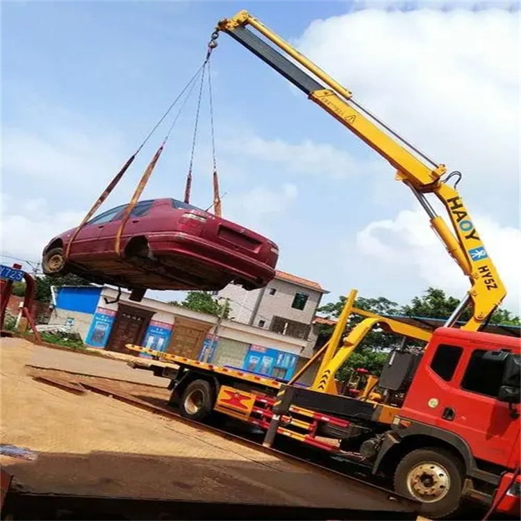 汶川吊车救援小汽车怎么吊